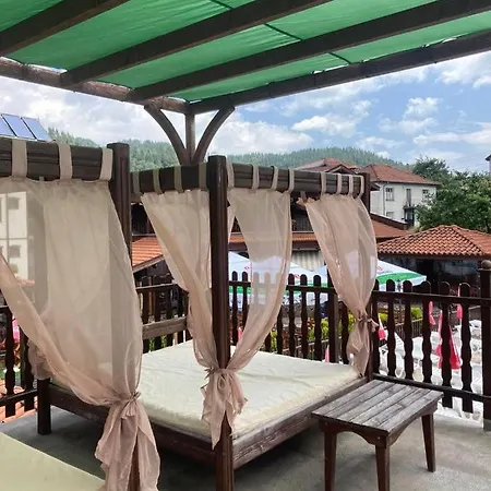 Комплекс Родопски Рай, Complex Rodopski Rai Guest house *